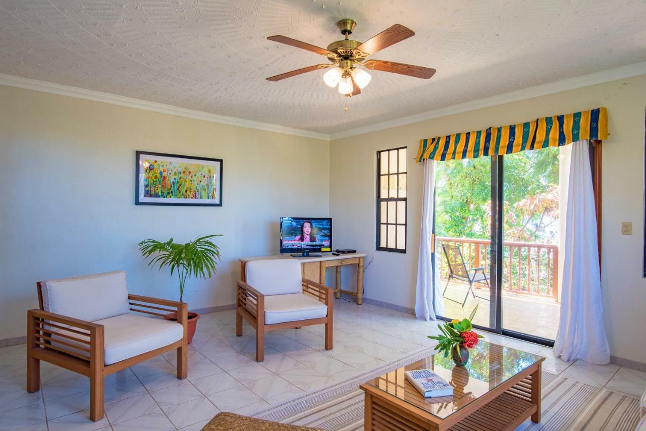 Bayview Vacation Apartments Spanish Town Exterior foto